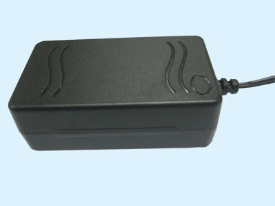 प्लास्टिक प्रकरण डेस्कटॉप पावर एडाप्टर 7V 3.0A 21W, मिलो ऊर्जा सितारा स्तर वी