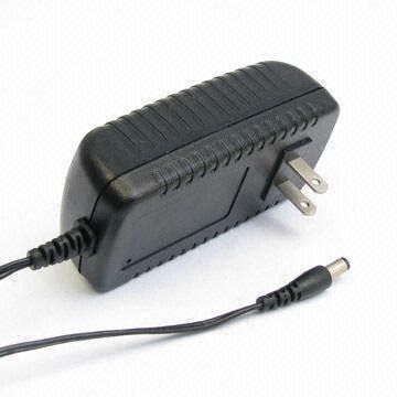 12 स्विचिंग एडाप्टर वत्स, बिल्ट-इन ईएमआई फ़िल्टर, उच्च Effiiency Circuitry Ktec सफर पावर एडेप्टर