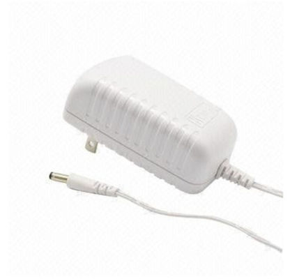 15W 12V 1.5A यूनिवर्सल एसी बिजली एडाप्टर, दीवार माउंट प्रकार बिजली की आपूर्ति