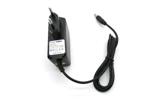 12V 500mA दीवार माउंट पावर एडाप्टर