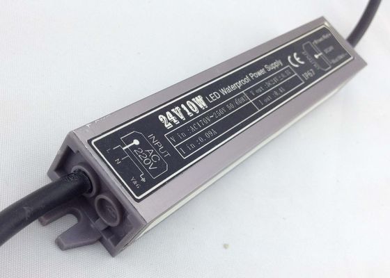 एसी 90 - 130V 10W सीसीटीवी एलईडी स्ट्रिप्स के लिए लगातार वोल्टेज एलईडी बिजली की आपूर्ति ट्रांसफार्मर