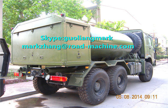 यूरो मानक LHD या RHD साथ SINOTRUK HOWO हरी सैन्य 6 * 4 पानी के टैंकर ट्रक 25000L
