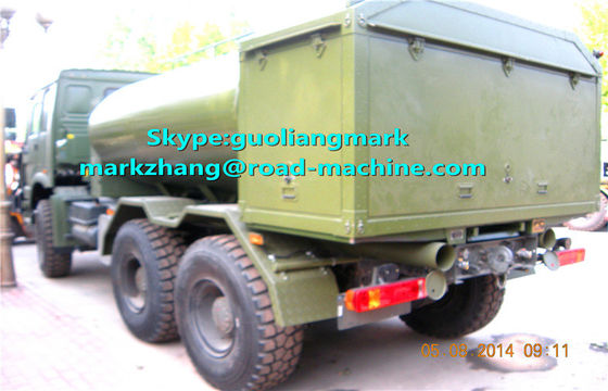 यूरो मानक LHD या RHD साथ SINOTRUK HOWO हरी सैन्य 6 * 4 पानी के टैंकर ट्रक 25000L